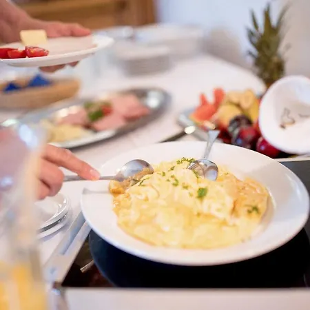 Weingut Kernwein Guest house 3*